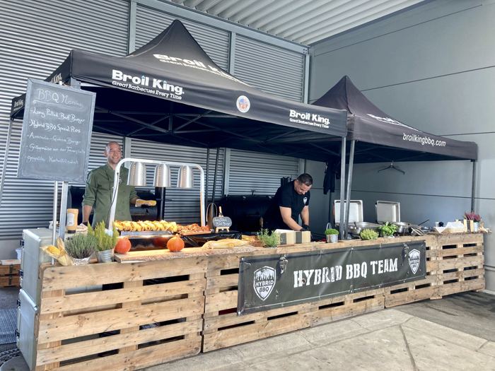 Autohaus Brass BBQ grillen